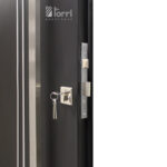 Puerta Nexo Pivot Modelo GP070 Negra De 126×226