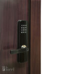 15% OFF! Puerta De Chapa Modelo Wengue Lisa 080 Cerradura Digital